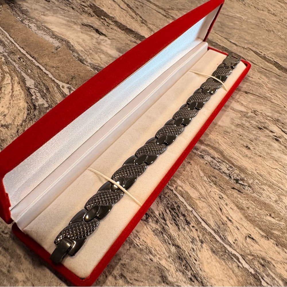 Dark Silver Bracelet in Red Case